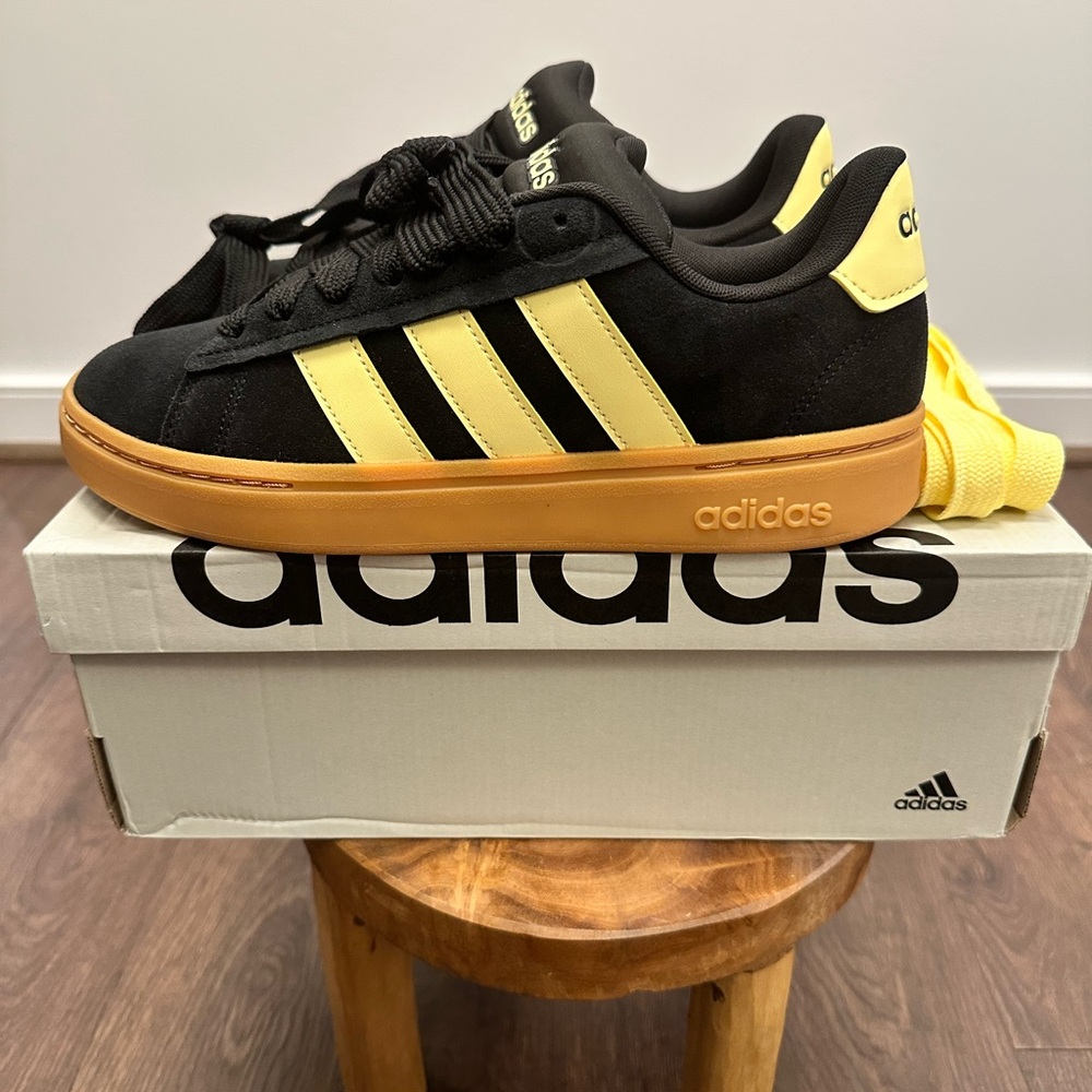 Adidas Grand Court Alpha Women's Athletic Shoe Black Sneakers #288, Size 9.5